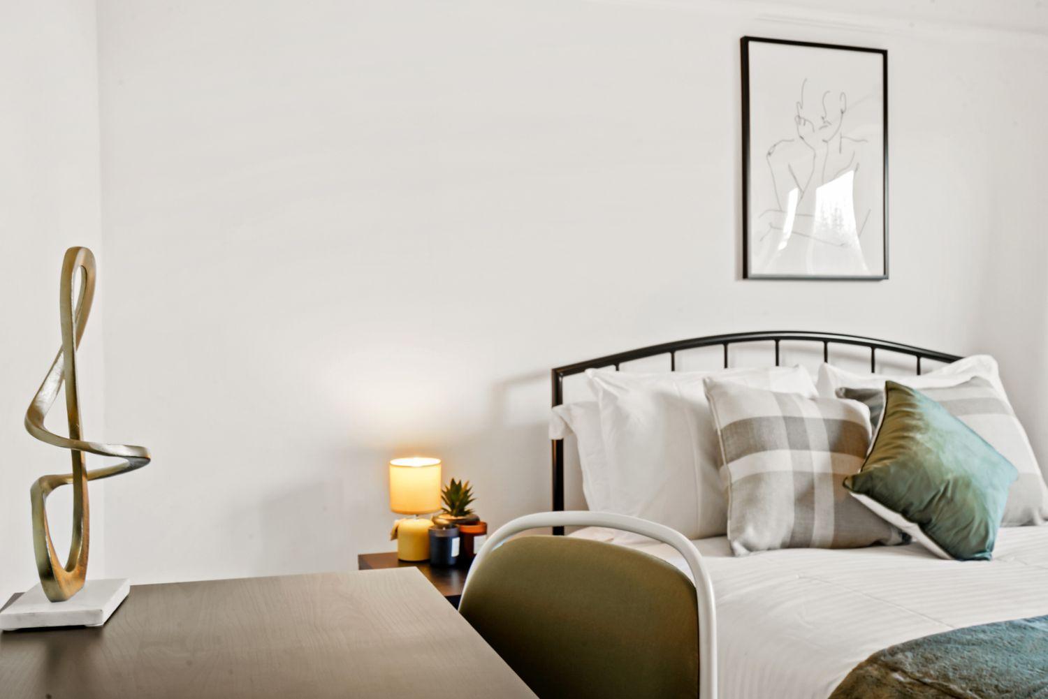 Guest house Wembley West Hububb London