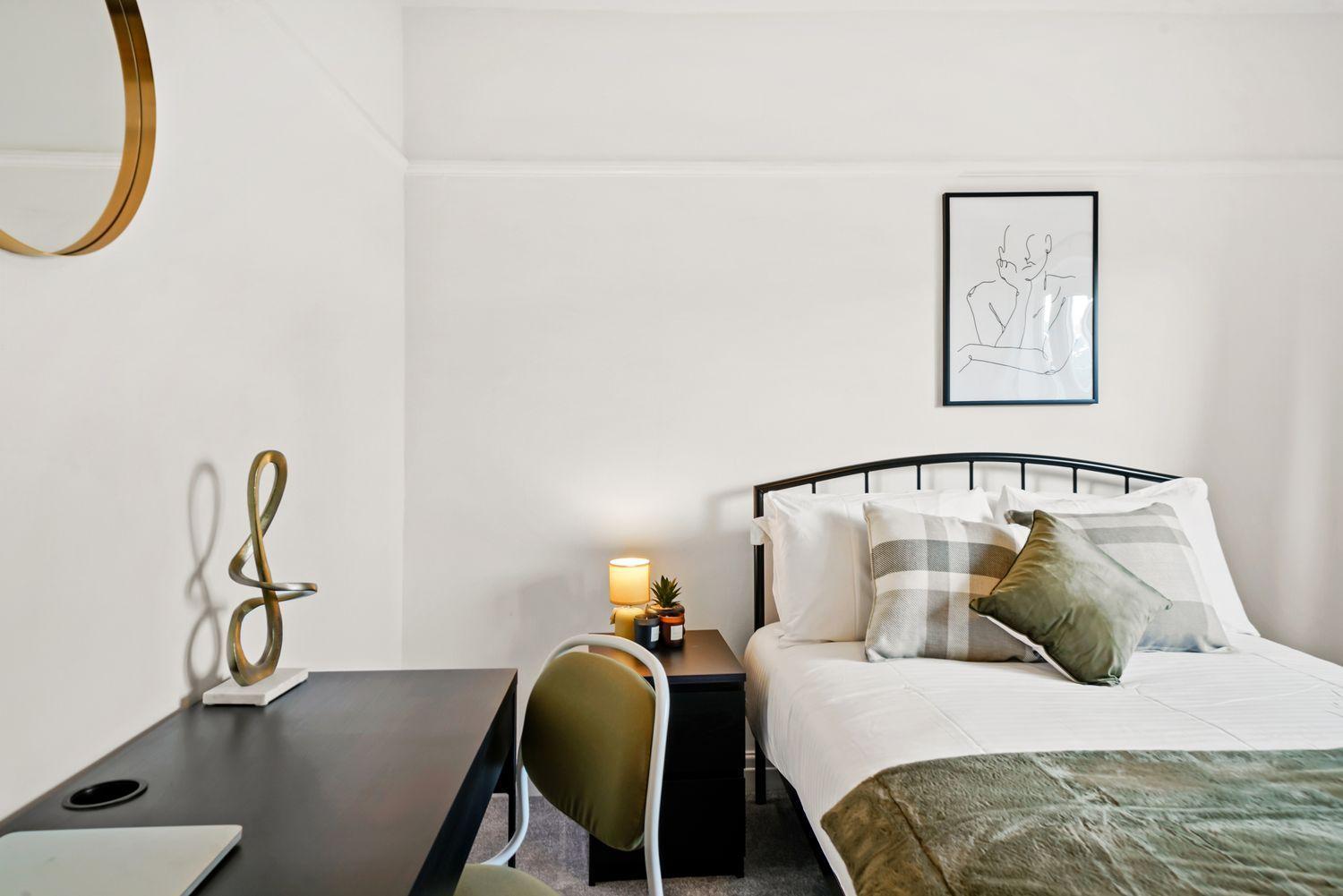 Guest house Wembley West Hububb London